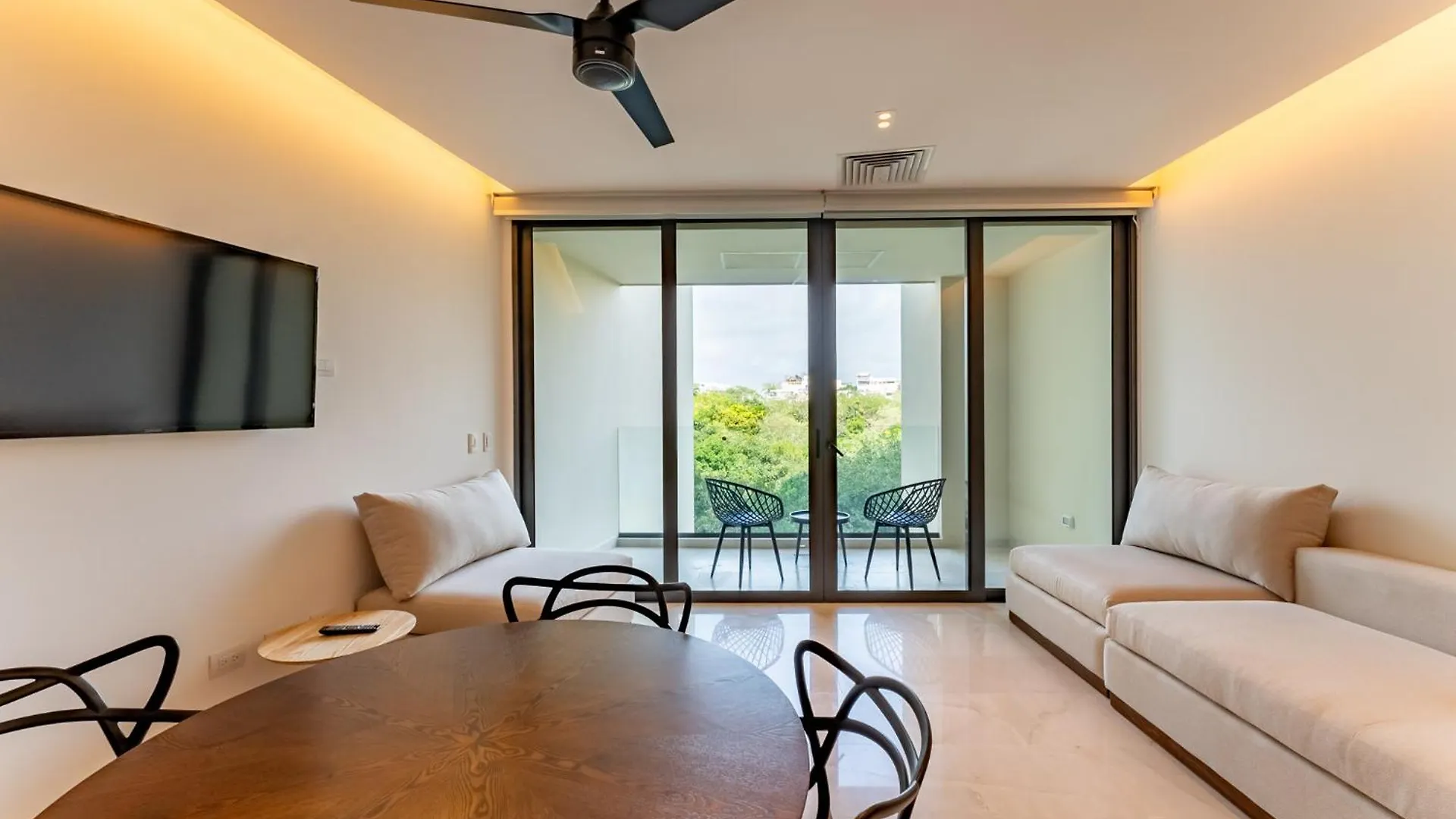 Marila Lux Condo1Br 신데 델 카르멘 0*,