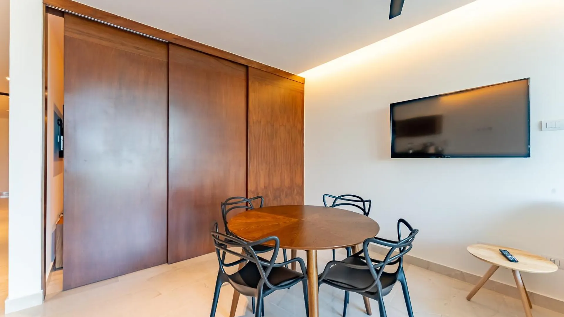 Marila Lux Condo1Br 신데 델 카르멘 0*,